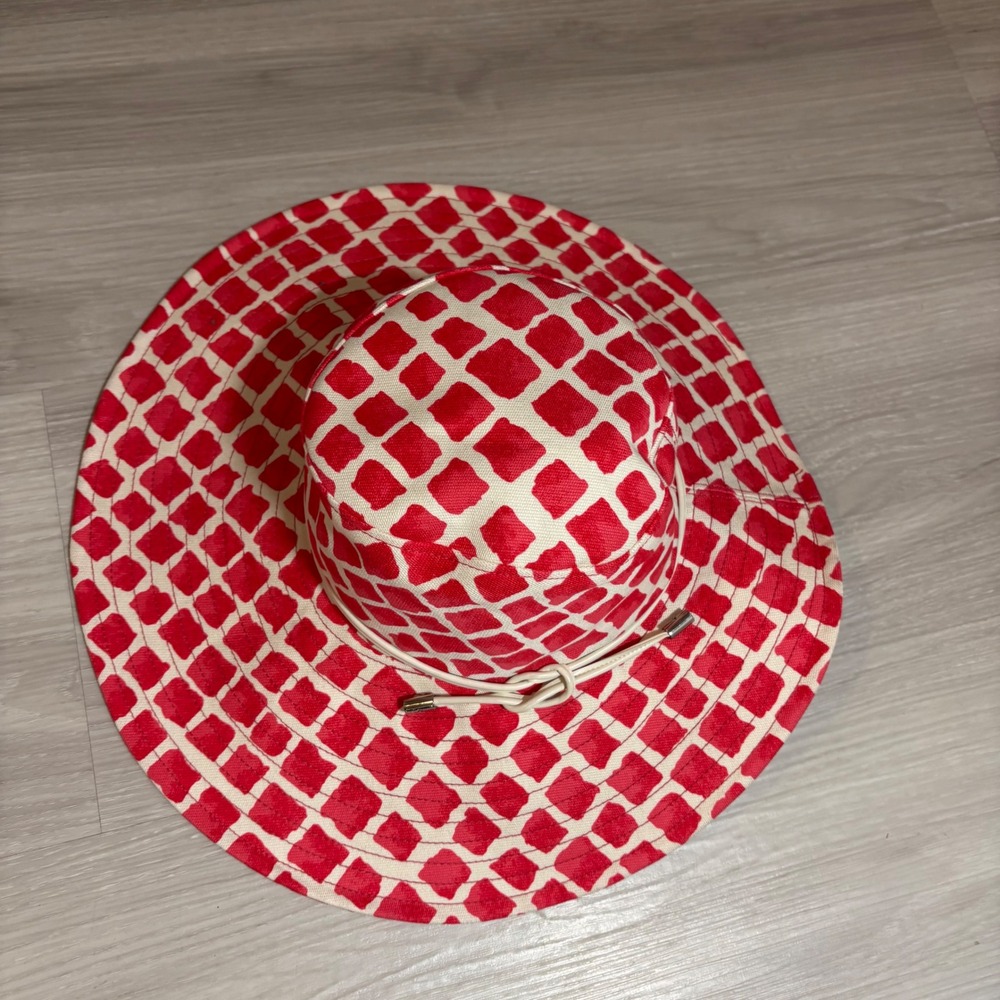 Coach Hat Women Red White Diamond Lozenge Print Cotton Sun F84246 Size XS/S NWT - Picture 2 of 15